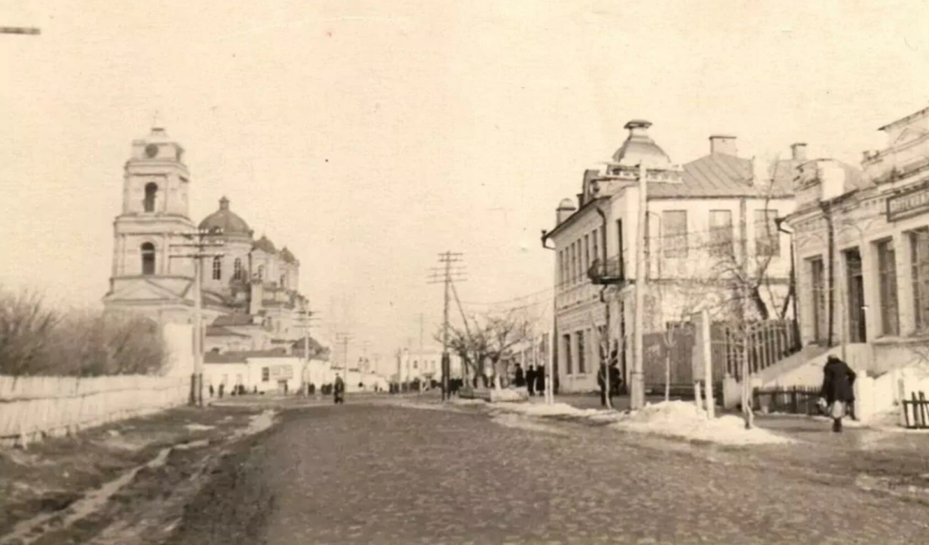 Бутурлиновка, 50-е годы. Вид на пл. Воли и Собор